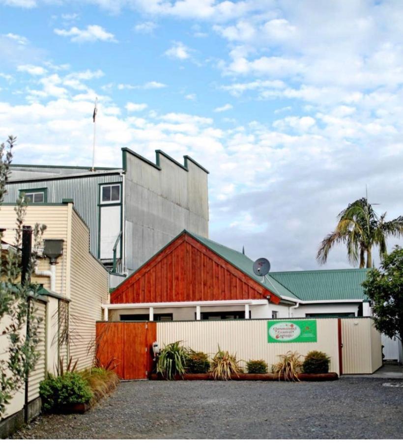 Coromandel Central Cottage Luxury W Spa Екстериор снимка